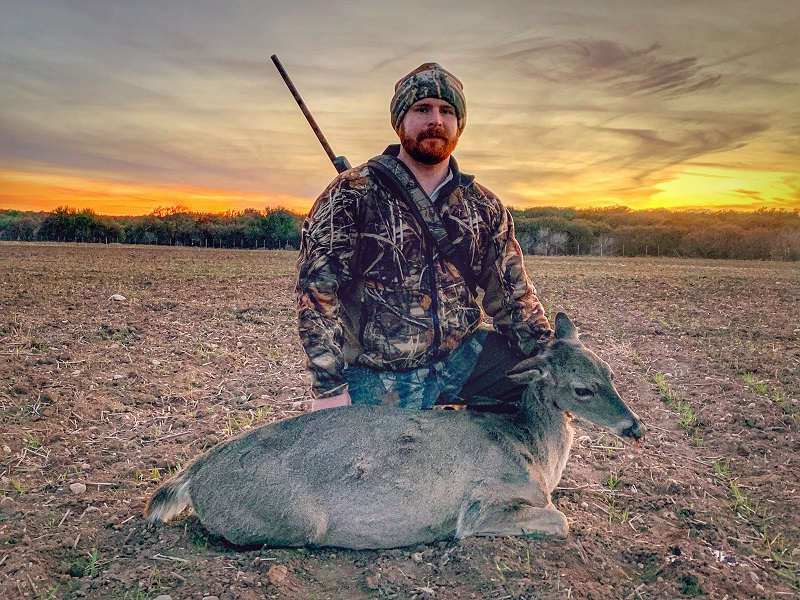 whitetail deer hunting