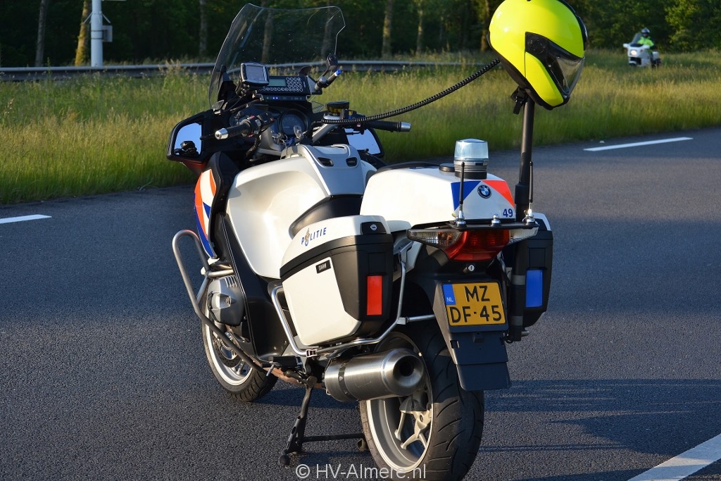 Man rijdt zonder rijbewijs en op gestolen scooter HVAlmere