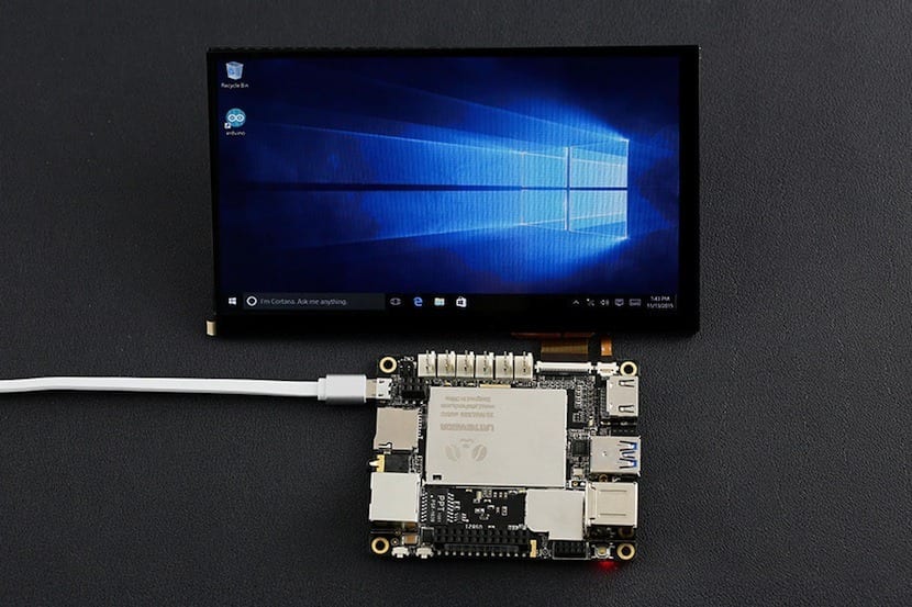 LattePanda, a pocket PC with Windows 10 and many possibilities
