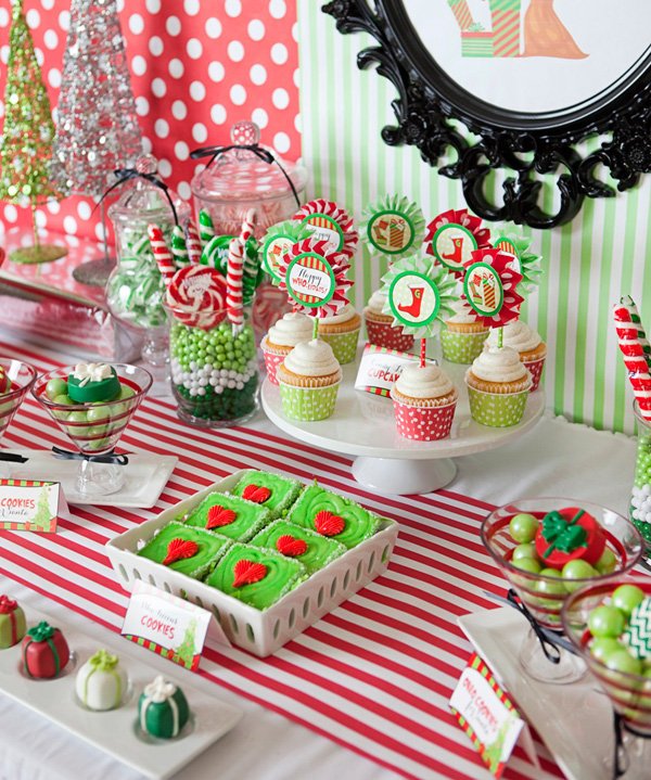 Christmas Wholiday Grinch Party // Hostess with the Mostess®