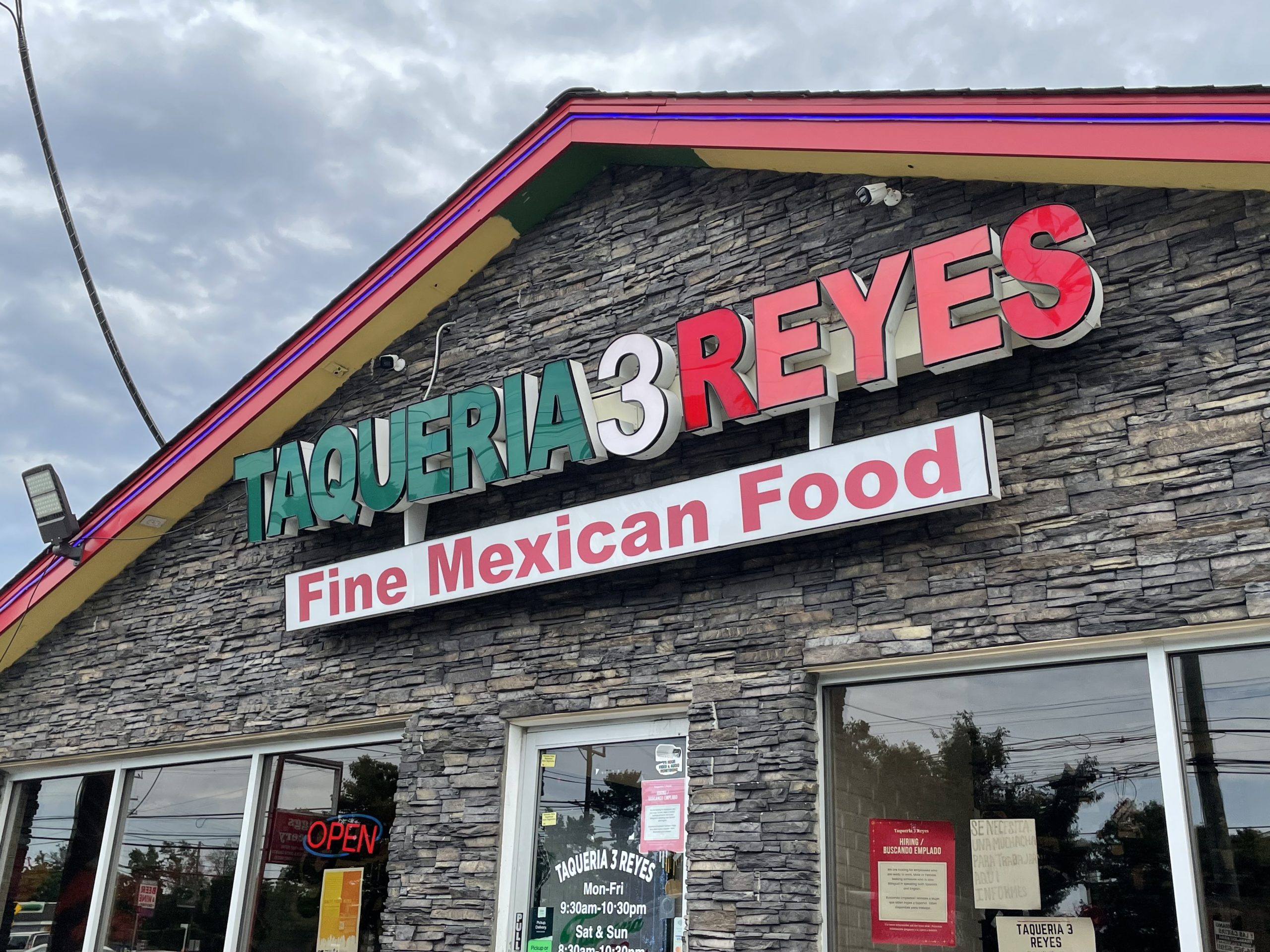 Riverdale Park's Taqueria Tres Reyes Serves Authentic Food