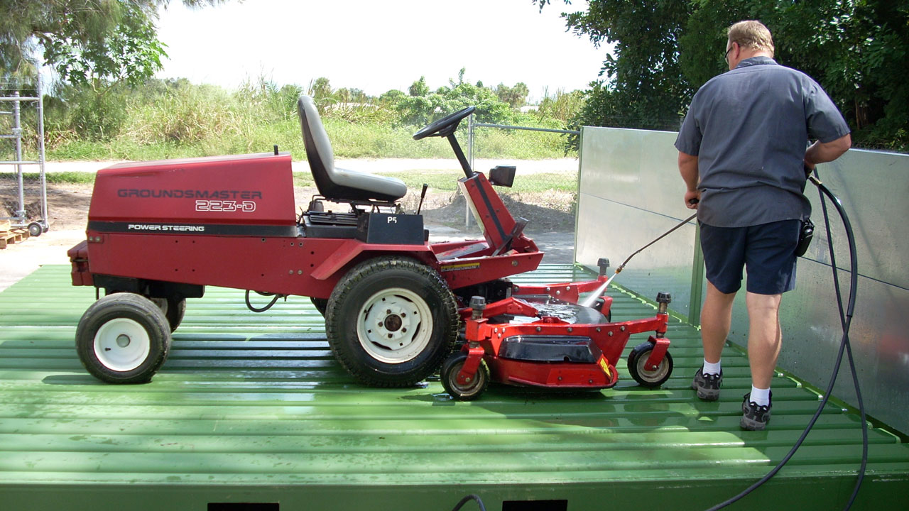 Equipment Wash Rack for Golf, Turf and Landscape Contractors