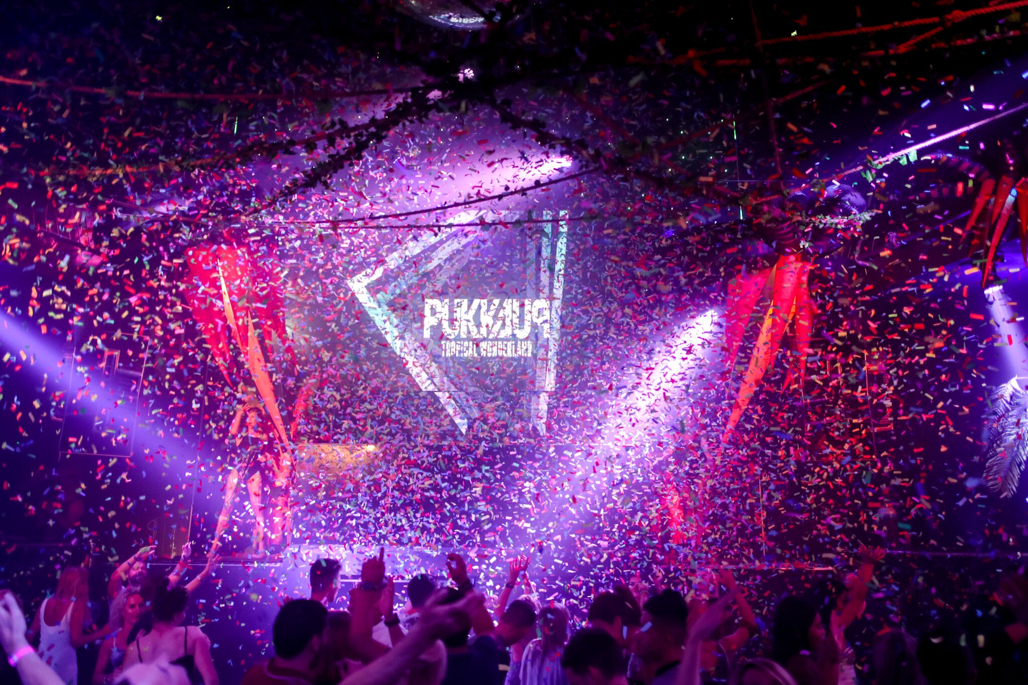 TROPICAL WONDERLAND returns to EDEN for summer 2018! by night