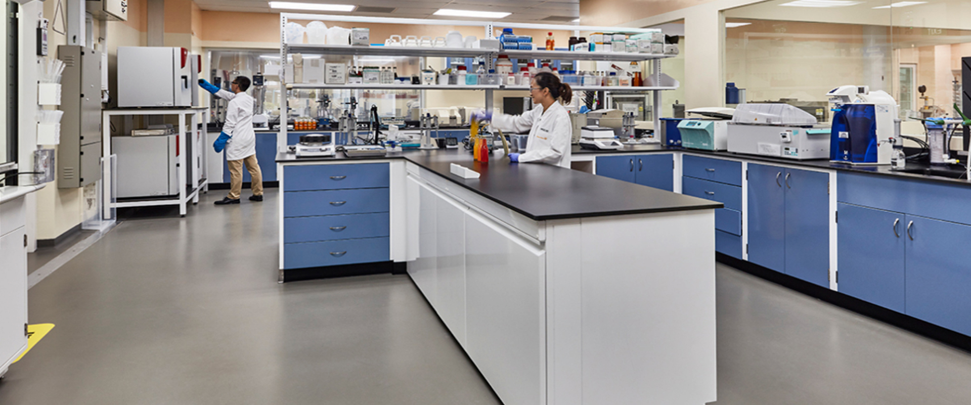 Ibn Rushd Medical Drugs & Equipment LLC