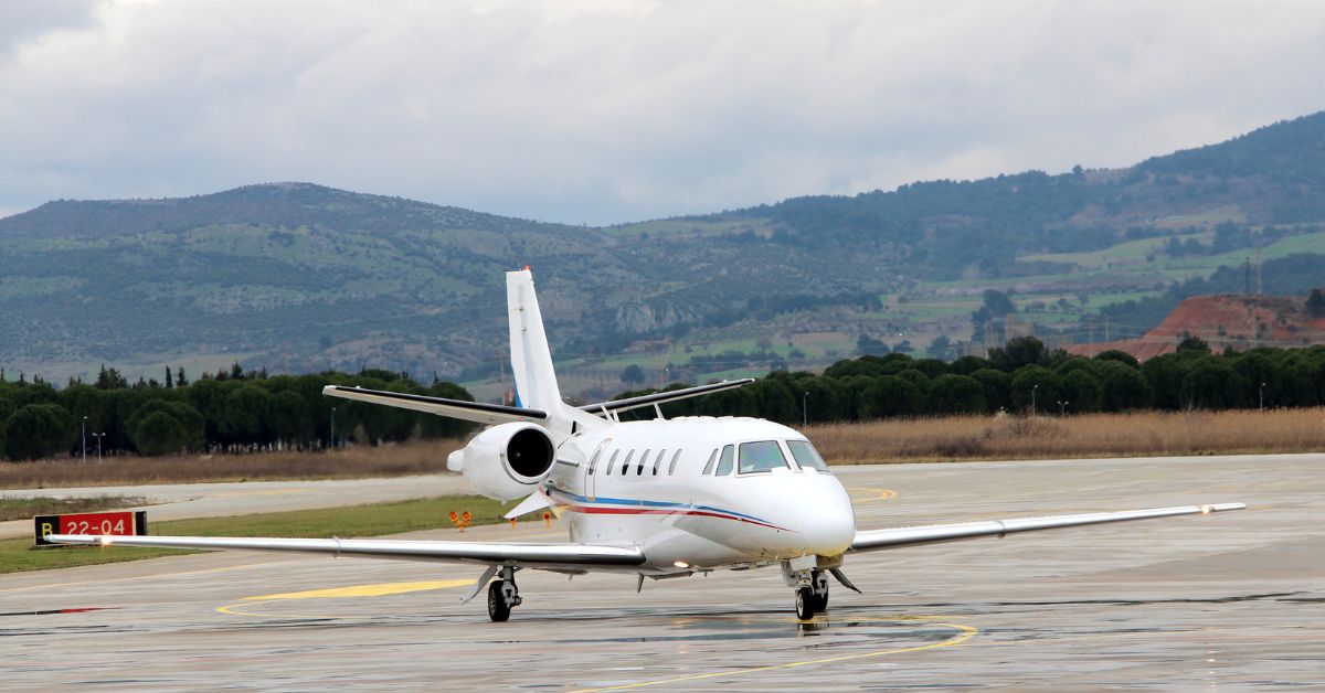 Hawker 400 XP Private Jet Charter Icarus Jet