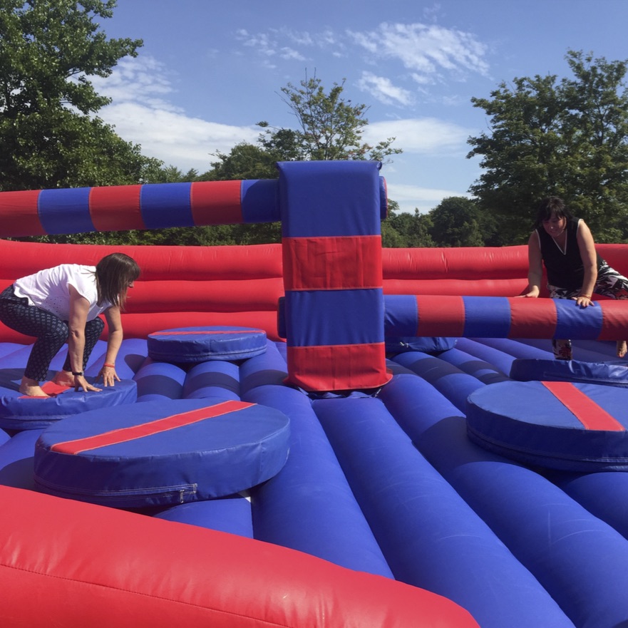 Total Wipeout Inflatable iCatching, everything for events