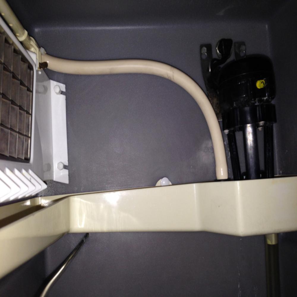 Manitowoc QM-45A Air cooled 95 lbs/day Ice machine