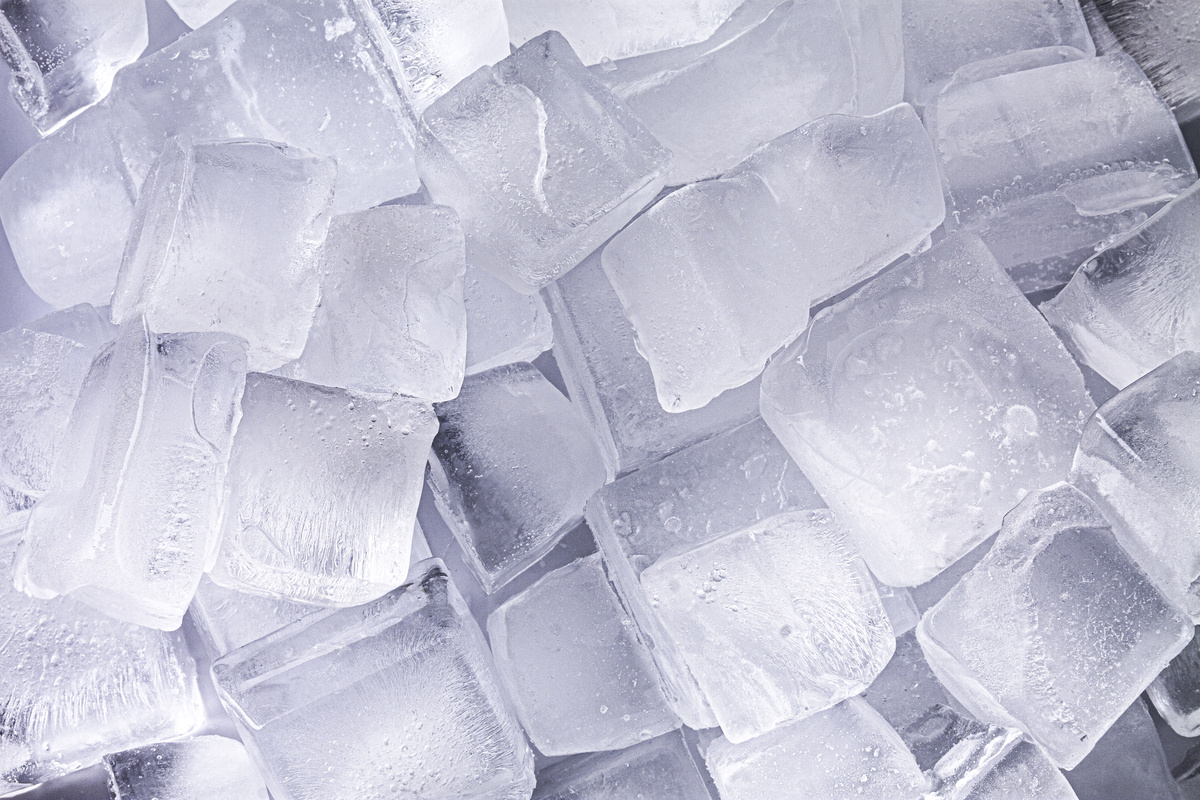 Pourquoi une machine à glaçons ne produit plus de glaçons ? - iceshop.fr