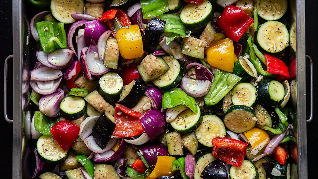 simple & perfectly versatile mediterraneanstyle roasted vegetables
