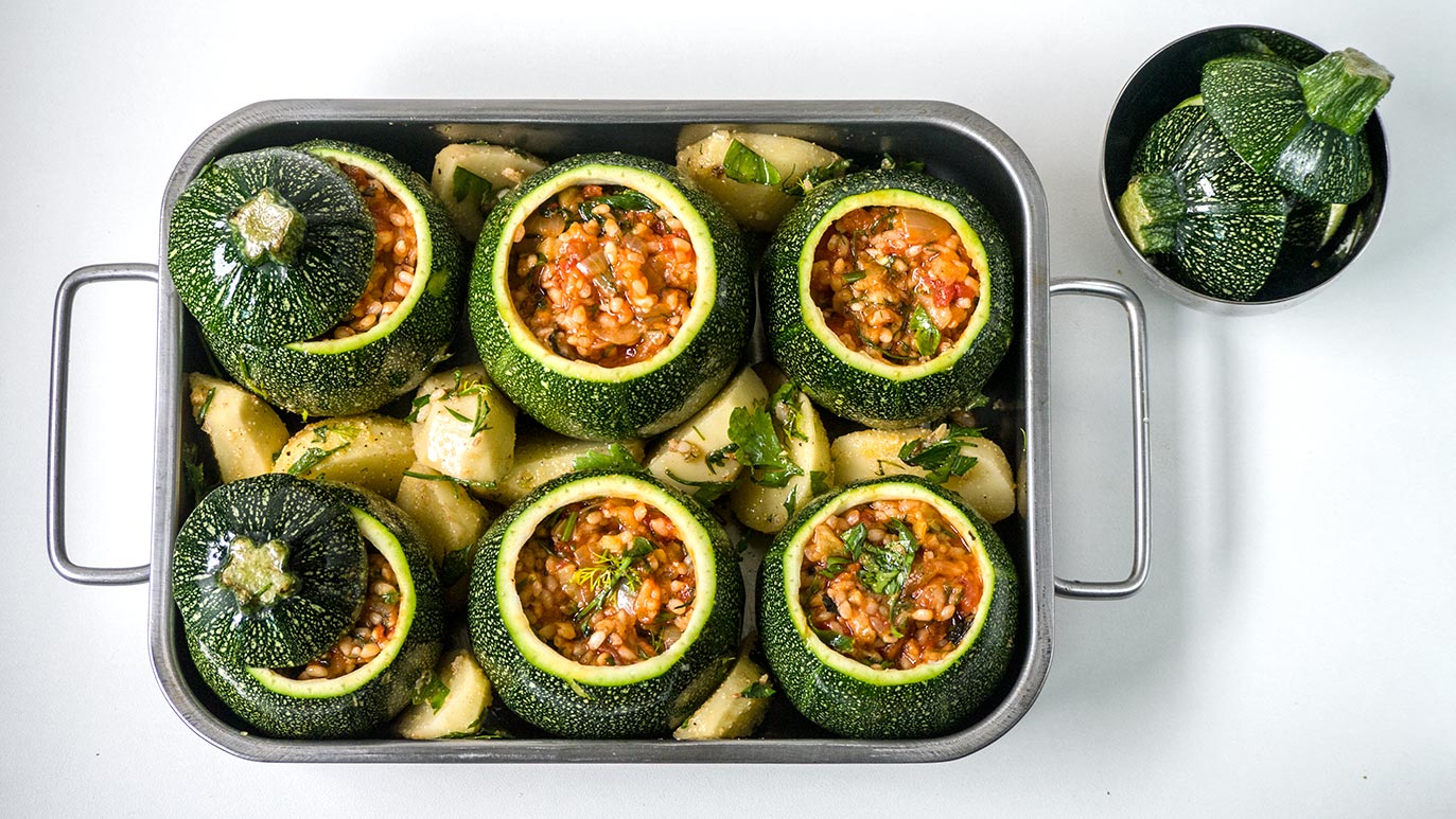 stuffed zucchini with rice and aromatic herbs, icookstuff