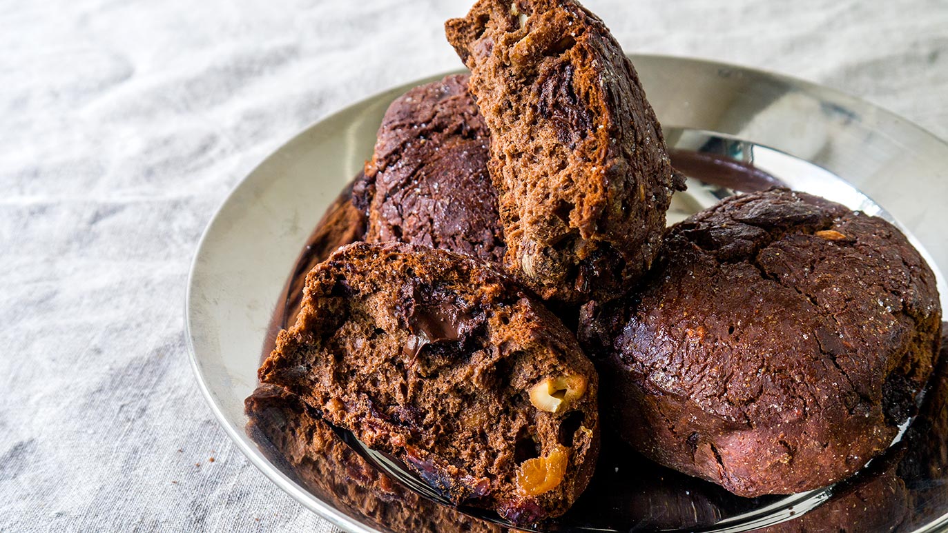 dried fruit & nuts cocoa buns, icookstuff
