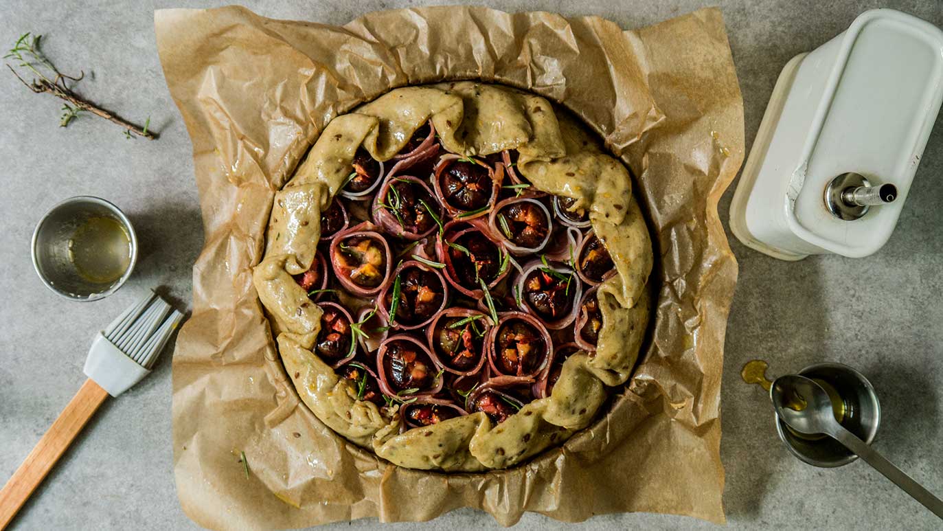 roasted fig, prosciutto and goat cheese rustic tart, icookstuff