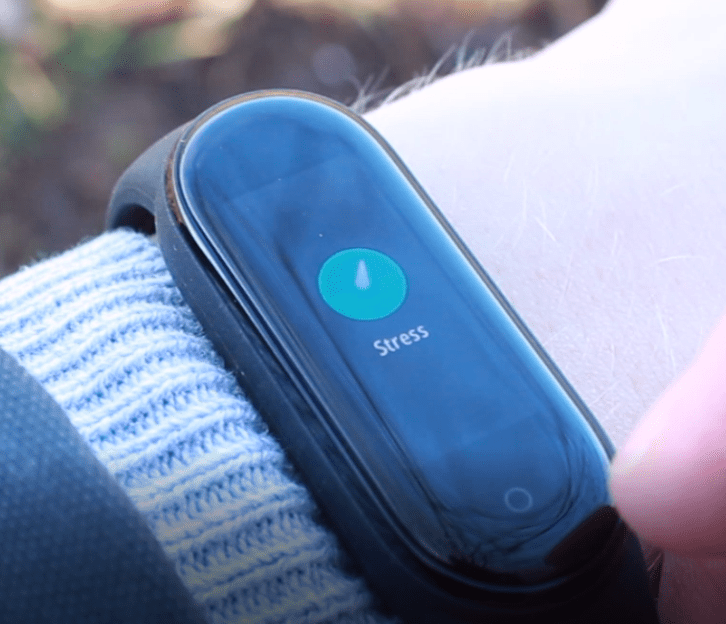 MiBand 5 Test Der beste FitnessTracker unter 50 Euro?!