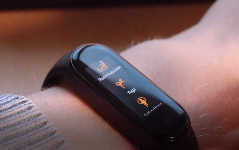 MiBand 5 Test Der beste FitnessTracker unter 50 Euro?!
