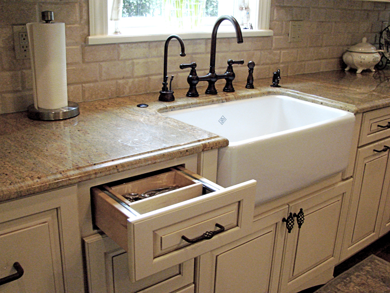 Things to consider when choosing a kitchen sink Ideas 4 Homes