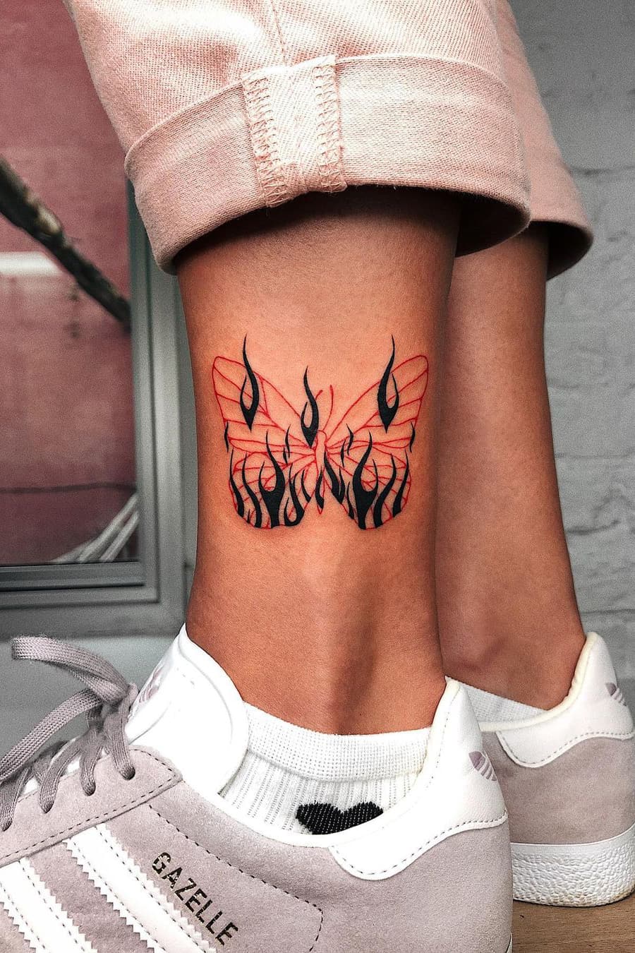 30 Red Ink Tattoo Ideas For Women 1350_x_900_jpg