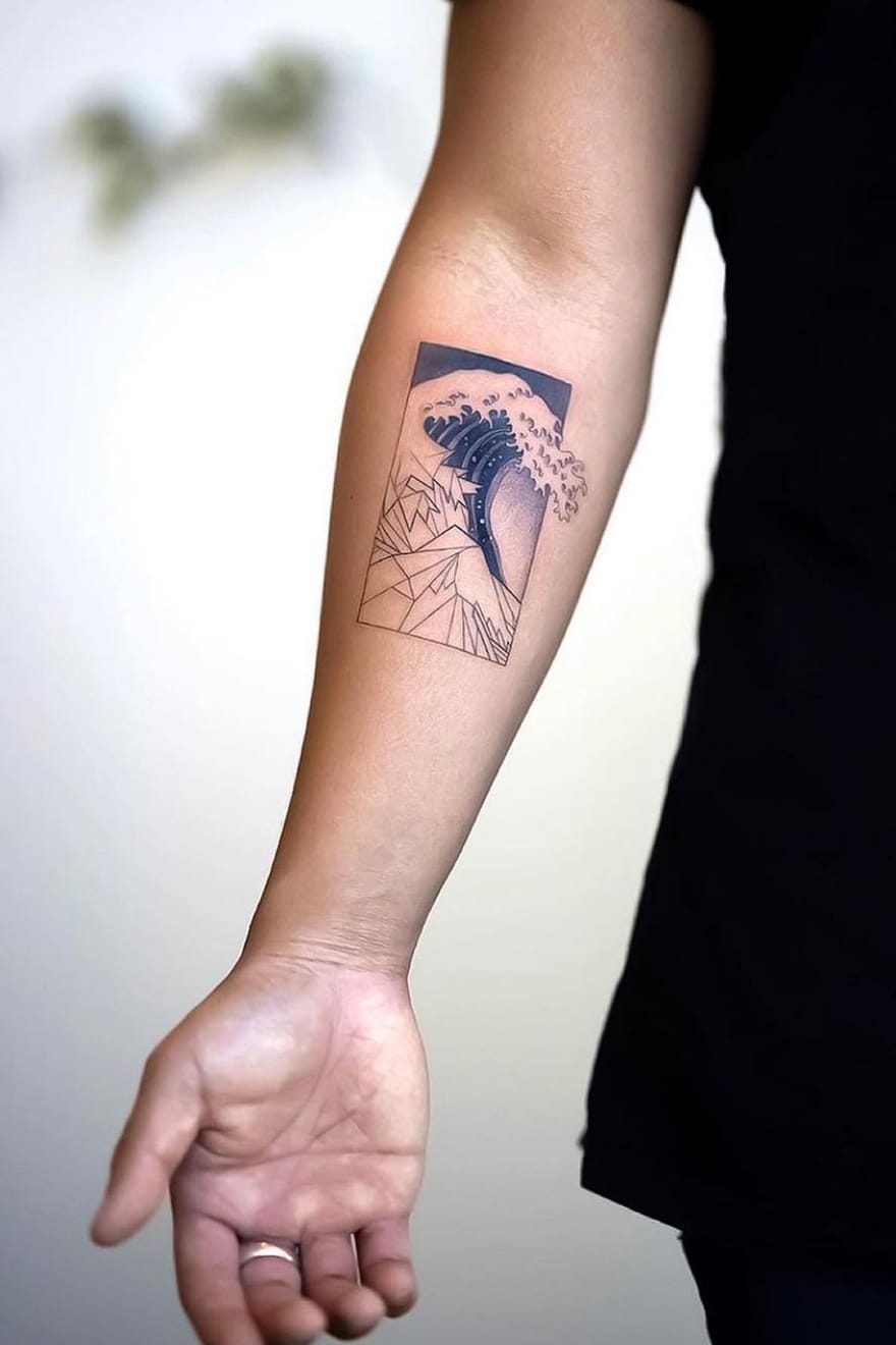 32 Magnificent Wave Tattoo Designs 1320_x_880_jpg