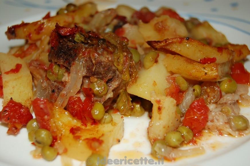 Ricetta Agnello con patate e piselli IdeeRicette