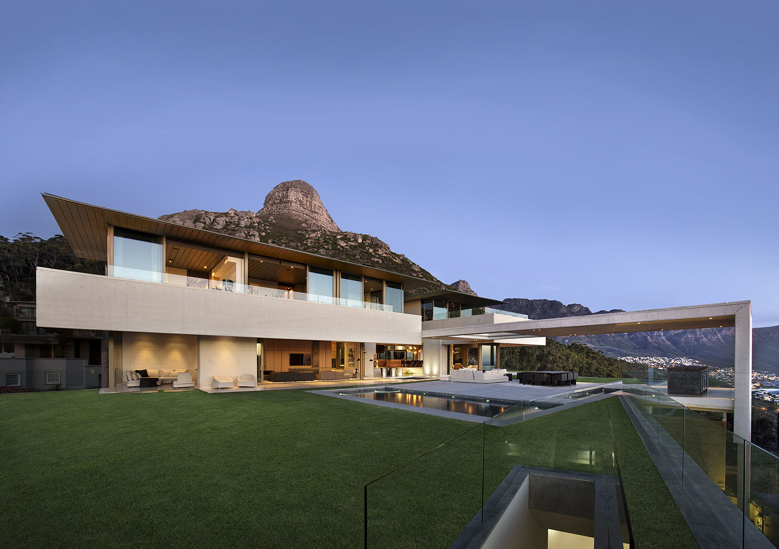 Contemporary RidgeTop House With Ocean And Mountain Views