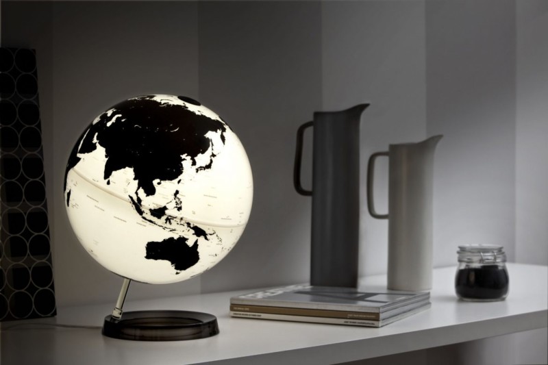 World Globe Bedside Desk Lamp iD Lights