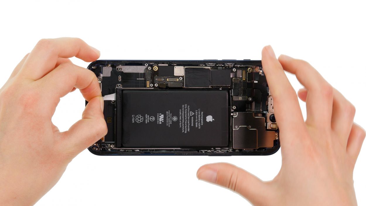 iPhone 12 Akku tauschen Reparaturanleitung iDoc