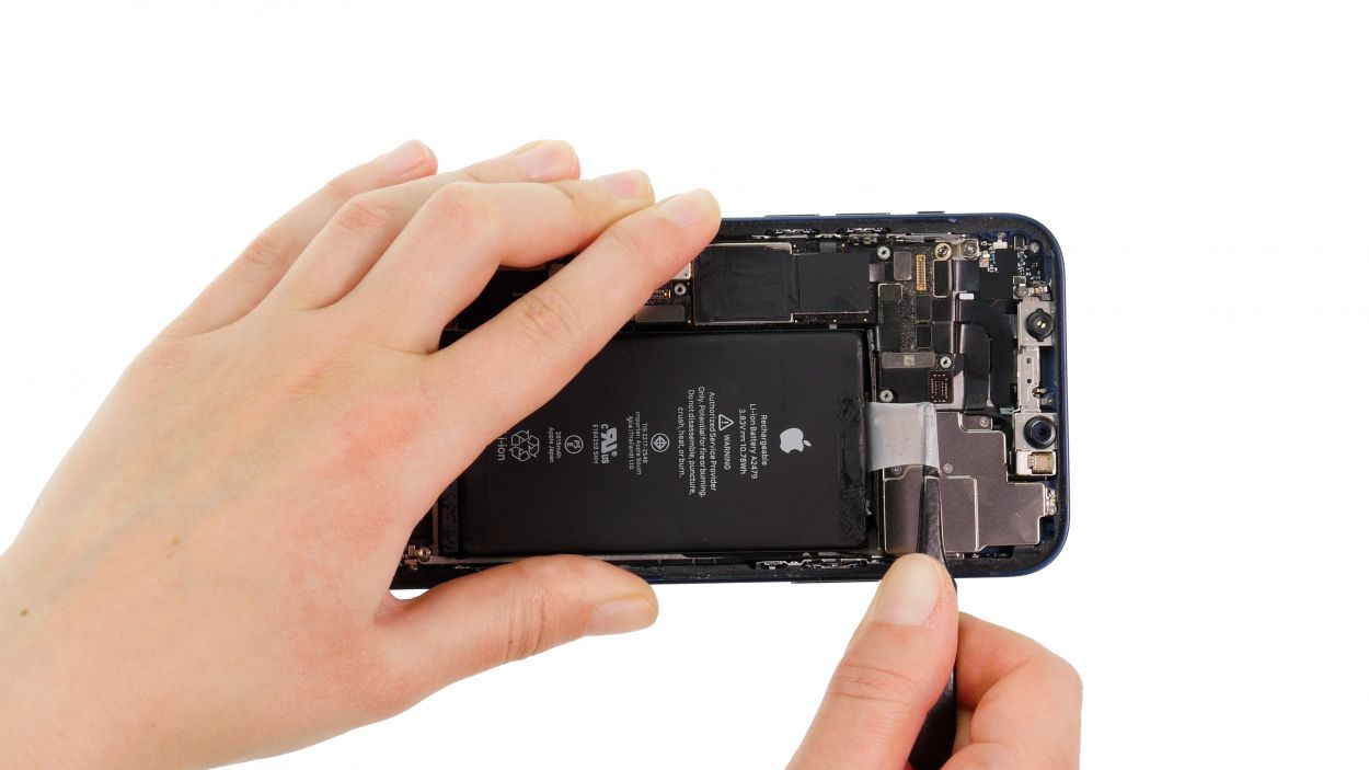iPhone 12 Akku tauschen Reparaturanleitung iDoc