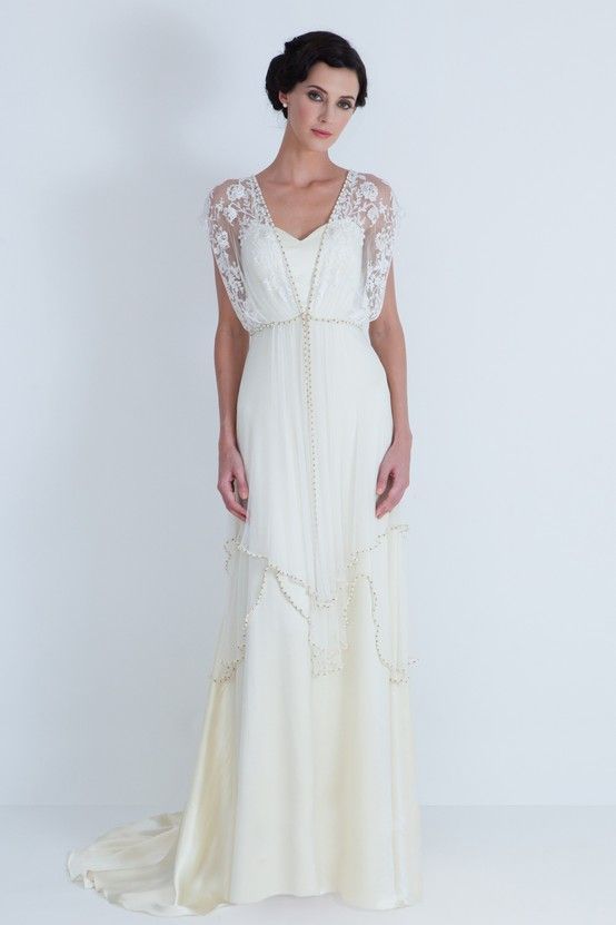 10 Whimsical Wedding Gowns With Sleeves!
