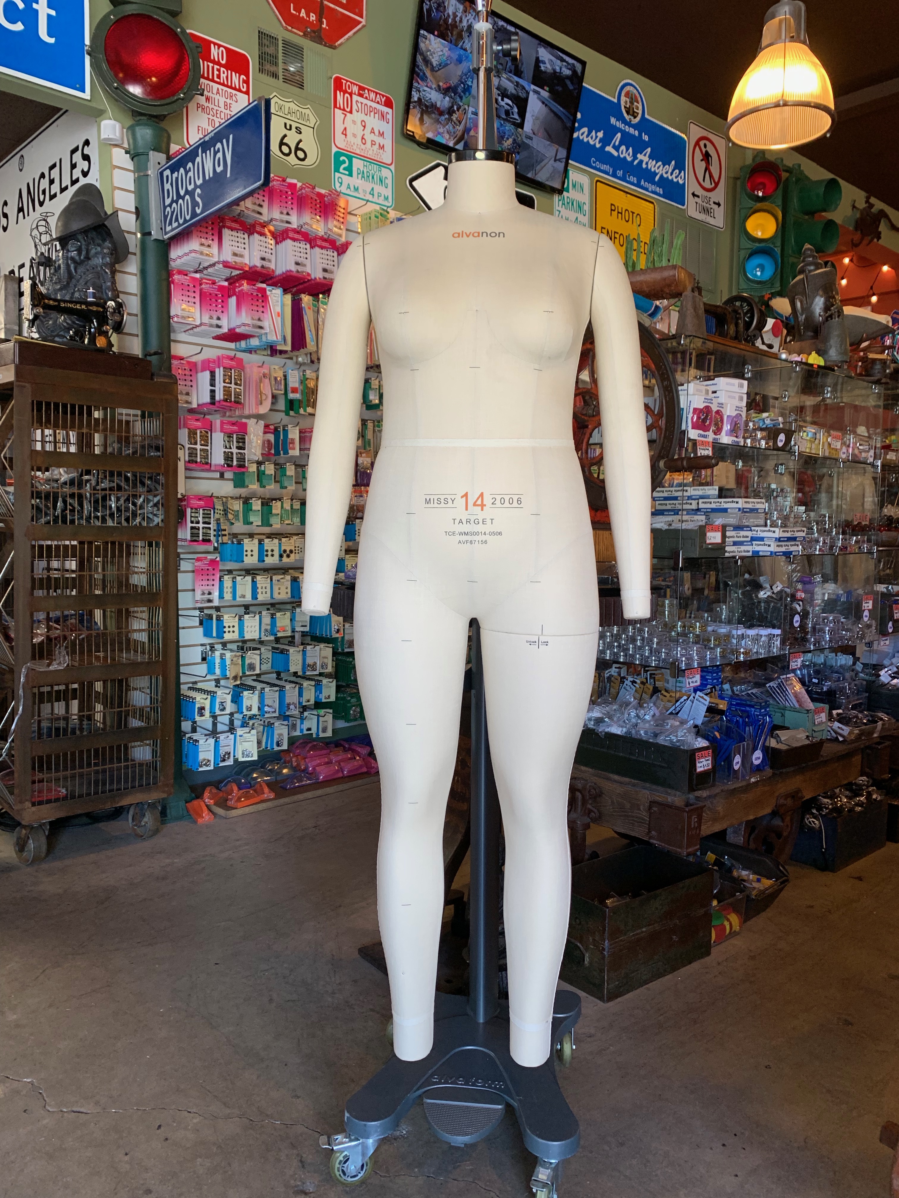 Alva Form by Alvanon Plus Full Body Dress Form, Sz 14 Model 2006