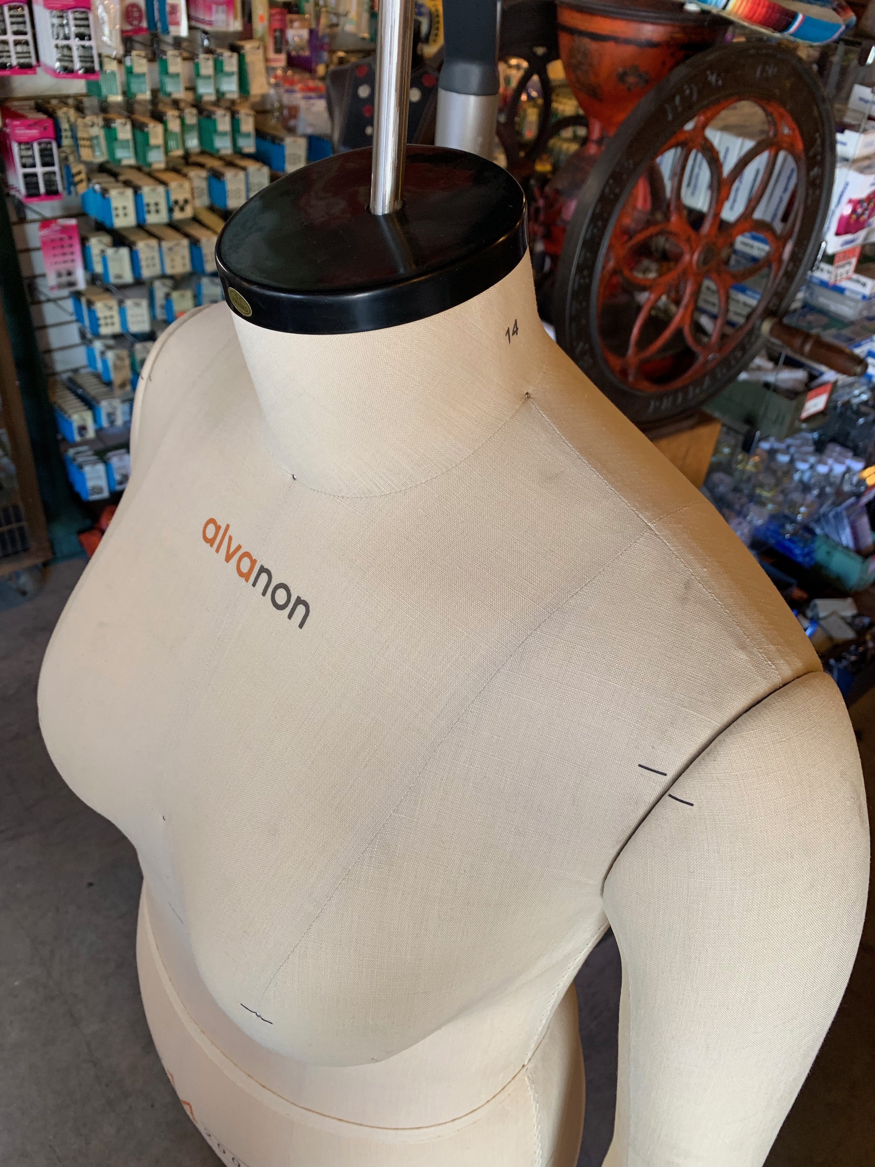 Alva Form by Alvanon Plus Full Body Dress Form, Sz 14 Model 2006