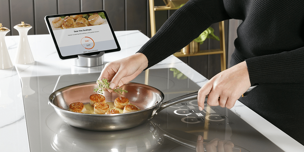 Monogram, CAFÉ & GE Profile 36” BuiltIn Touch Control Induction Cooktops Industrial Designers