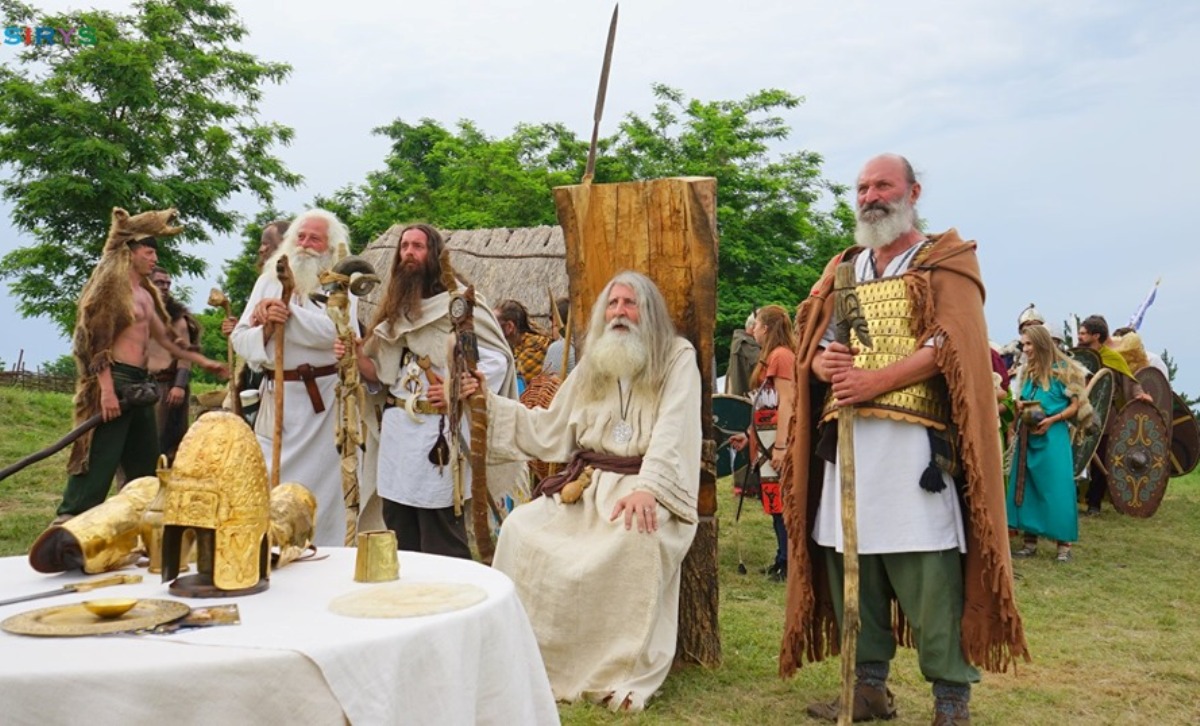 UmblÄ Liberi Prin Moldova Geto Dacii Intr O VariantÄ AutohtonÄ A Urzelii Tronurilor