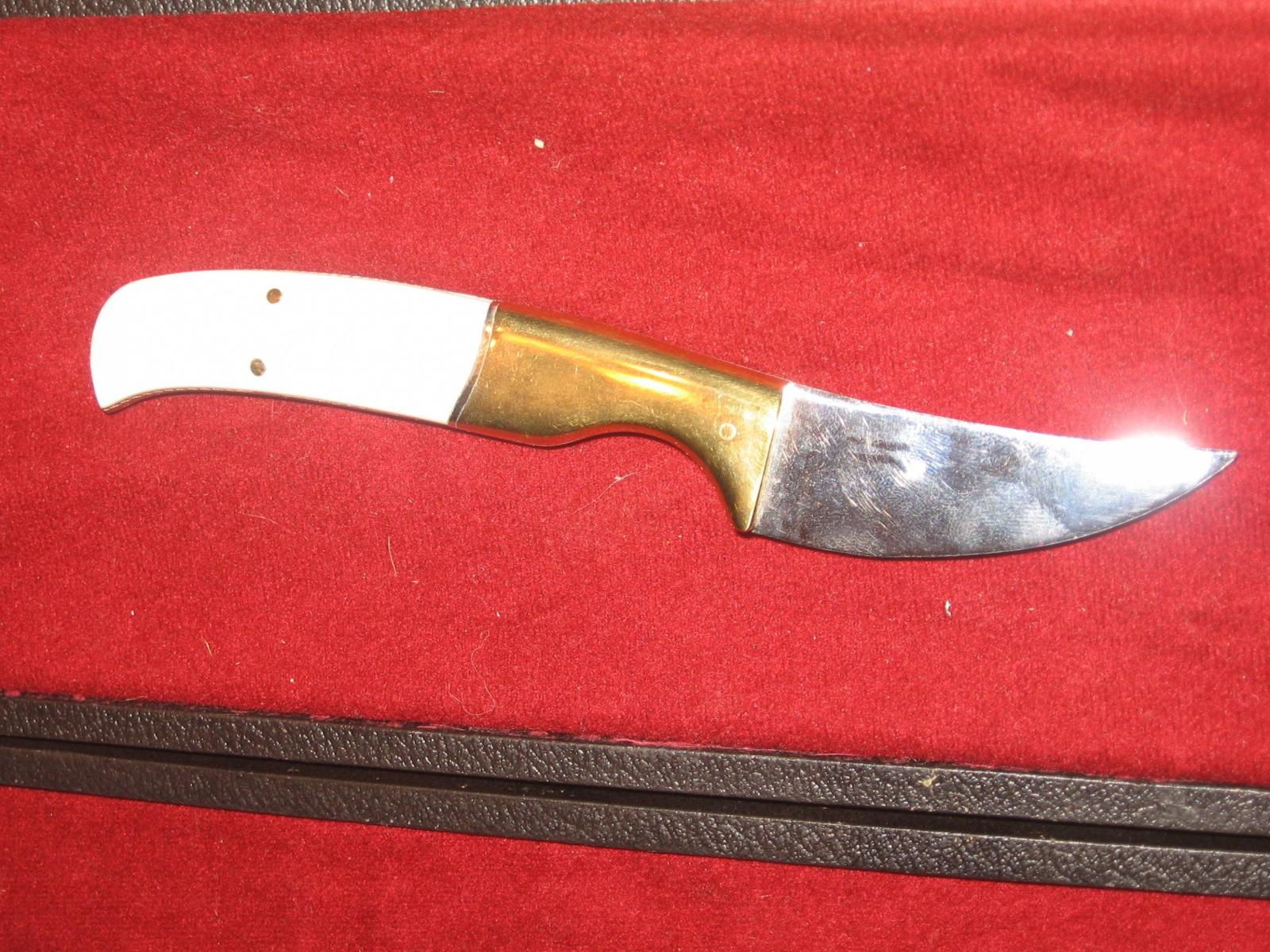 Ivory handle Hunter Knives I Iron