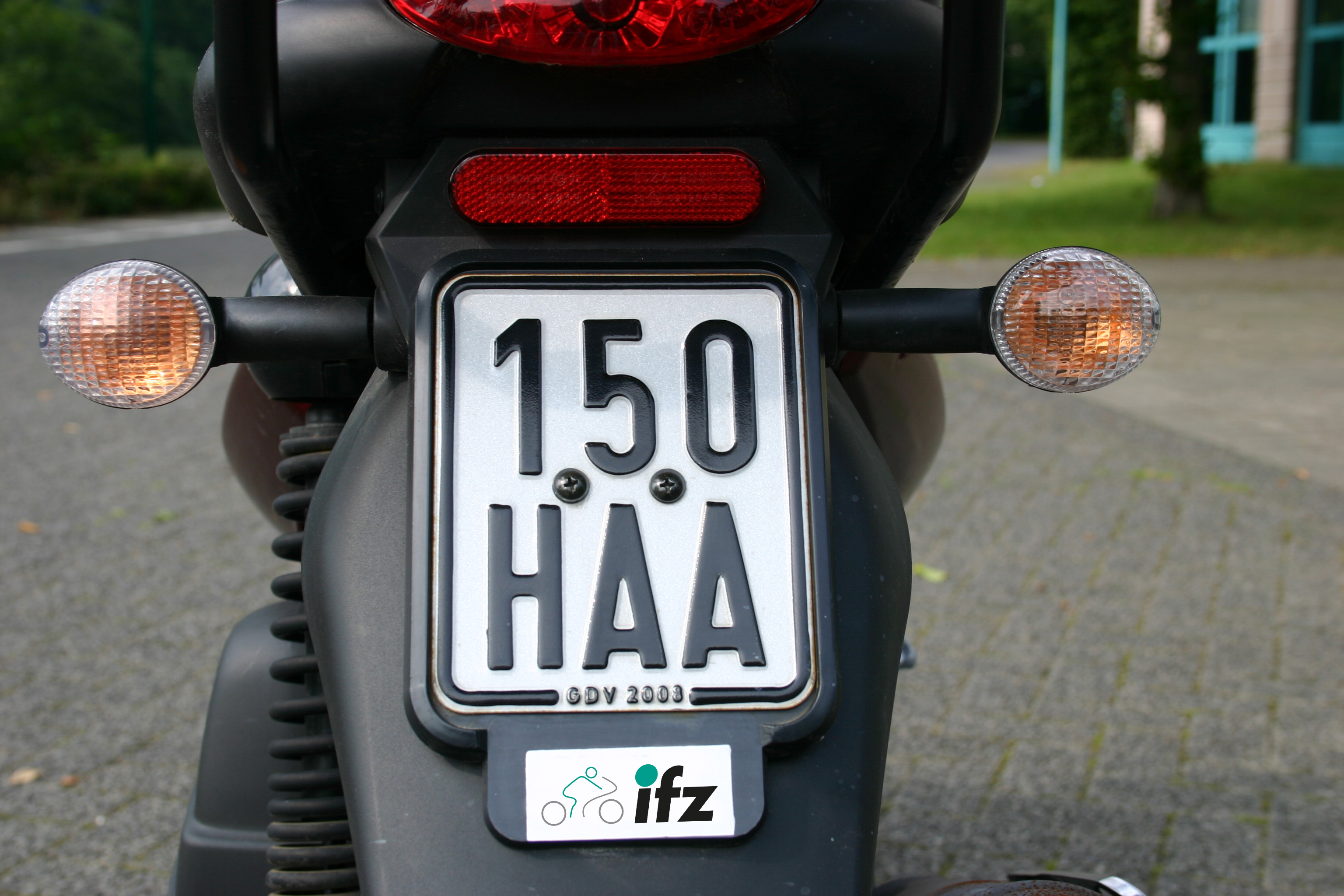 Kennzeichen Institut für Zweiradsicherheit