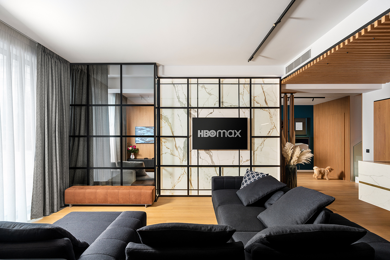 Minimalism contemporan cu elemente glamour. Serenity Lake Apartment igloo