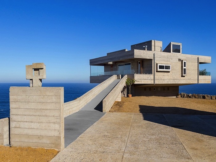 A Modern Concrete Beach House By Gubbins Arquitectos