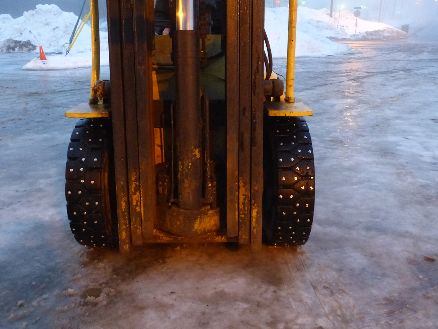 Light Machinery Archives IGRIP SCREW STUDS