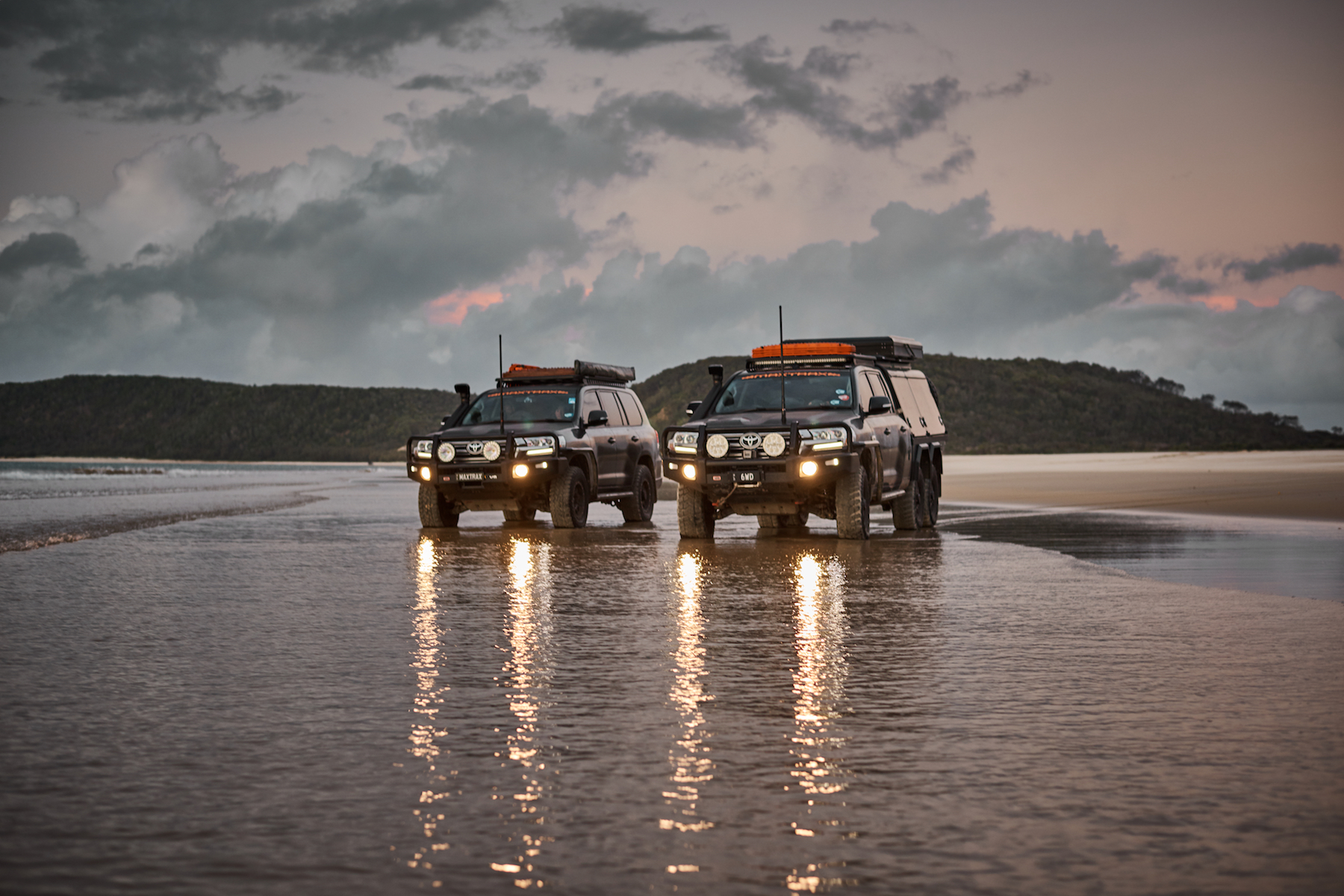 Exploring Fraser Island With The MAXTRAX Land Cruisers