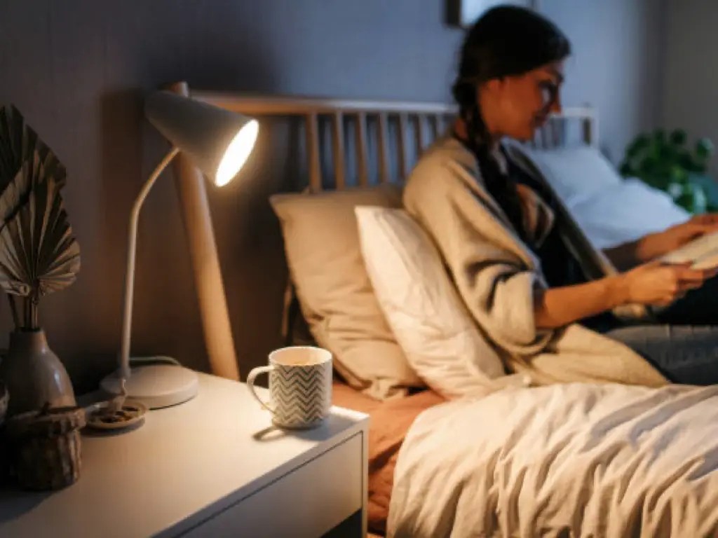 How to Choose Nightstands A Comprehensive Buyer’s Guide homemore