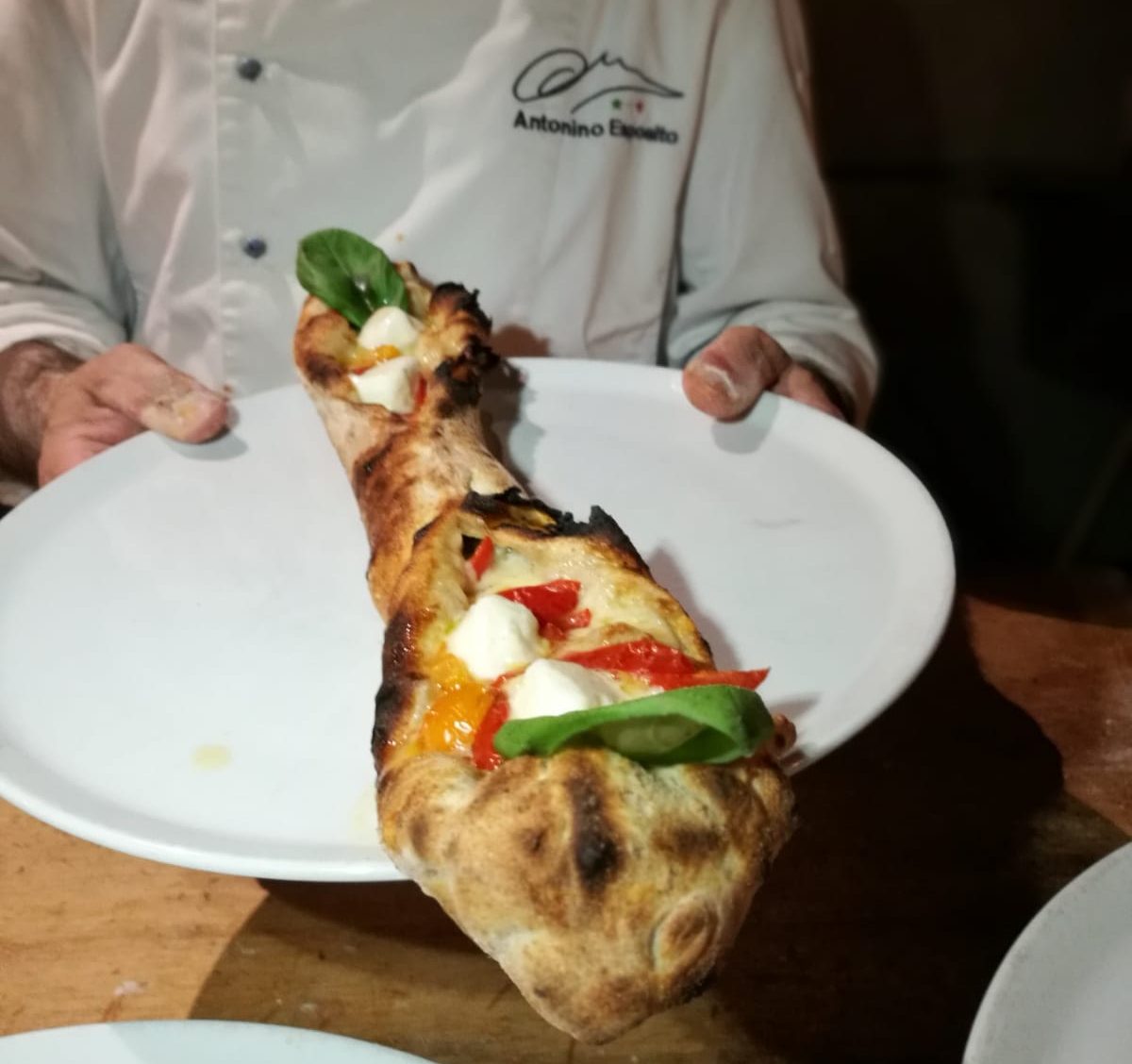 Pizza \u0026 co: ecco come si prepara la frusta sorrentina di Antonino Esposito