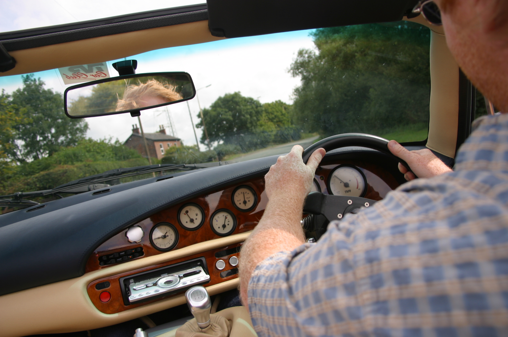 Why You Should Rent a Car in Miami I Live Up