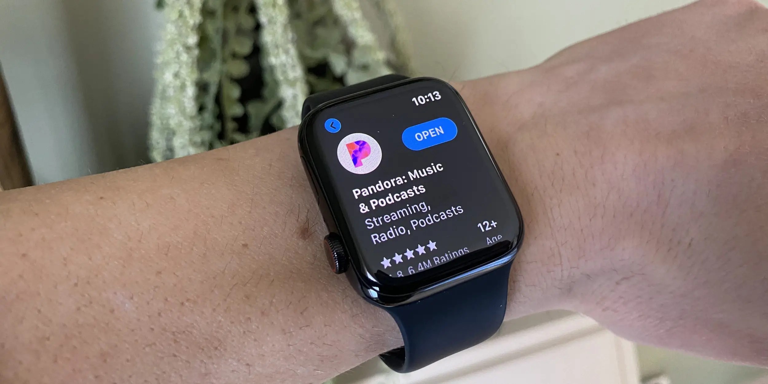 Apple Watch App “Pandora” now supports Siri iLounge