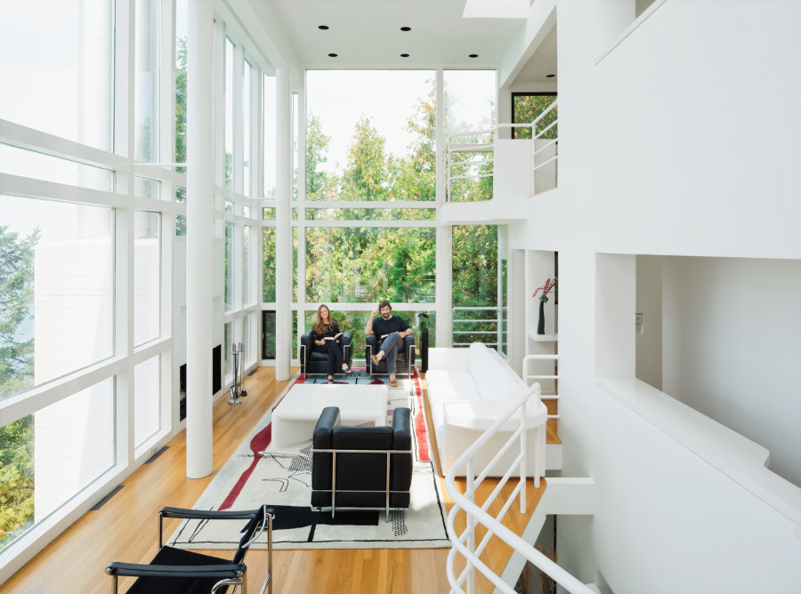 The Douglas House by Richard Meier on Lake Michigan