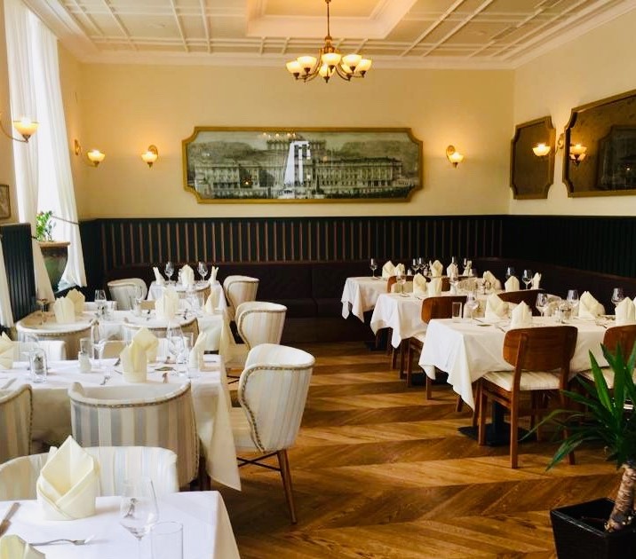 Schloss Schönbrunn Package mit Dinner und klassischem Konzert