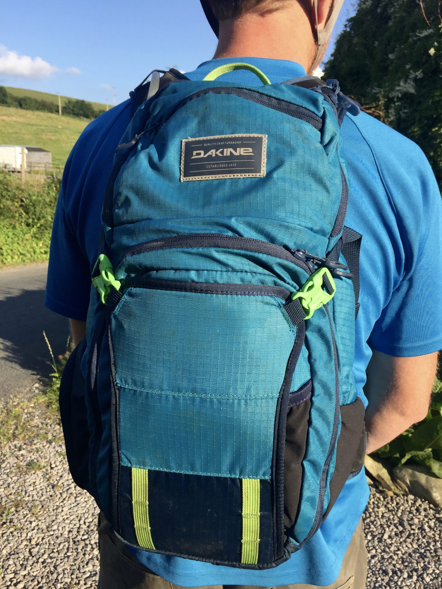 Dakine Drafter 14L 2017 Mountain Bike Reviews » Accessories