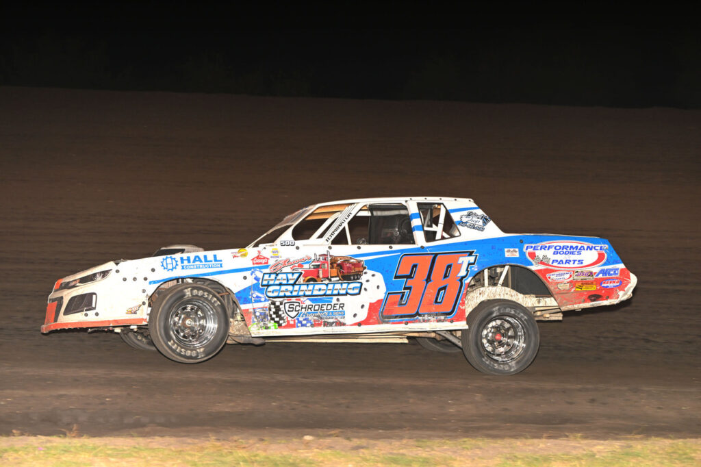 Laps led differ but Murty, Thornton top Friday Stock Car qualifiers IMCA International Motor