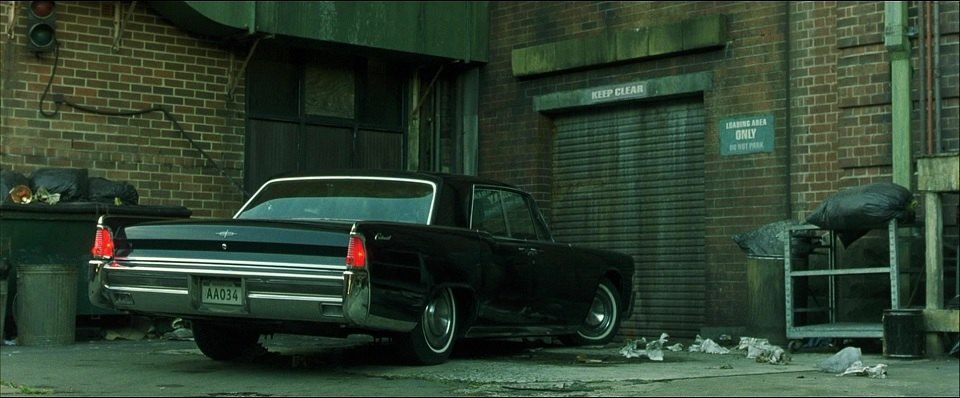 IMCDb.org: 1965 Lincoln Continental [53A] in "The Matrix, 1999"