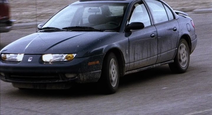 IMCDb.org: 2000 Saturn SL2 in "21 Grams, 2003"