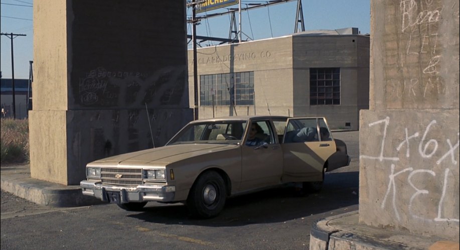 IMCDb.org: 1985 Chevrolet Impala 9C1 in "To Live and Die in L.A., 1985"