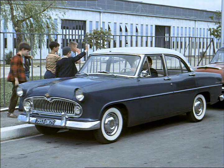 1955 Simca Vedette Versailles in "Mon oncle, 1958"
