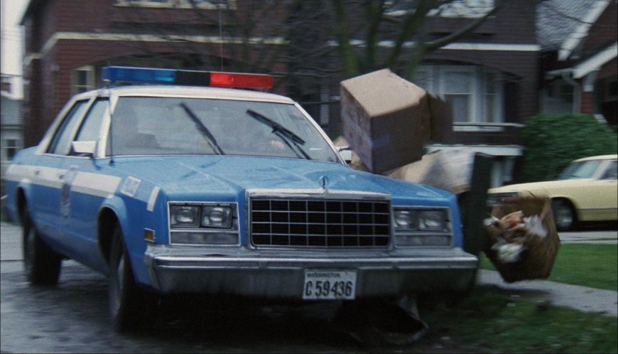 IMCDb.org: 1980 Plymouth Gran Fury in "Stakeout, 1987"